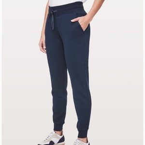 Lululemon Warm Down Jogger in Navy